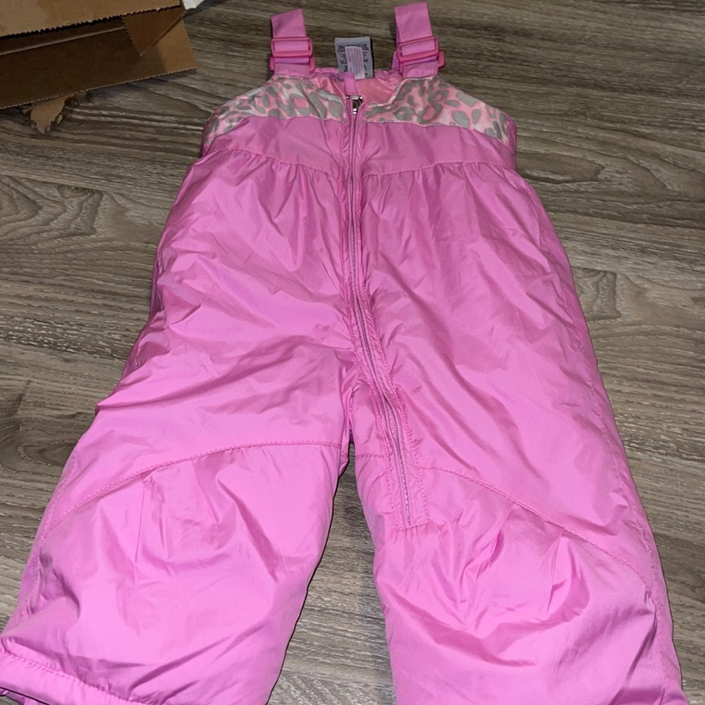 zero exposure snowpants barely worn 12 months